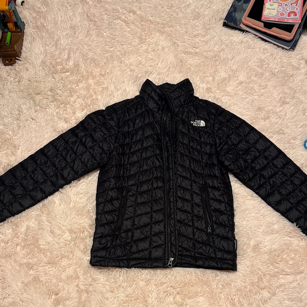 Unisex North Face puffy jacket